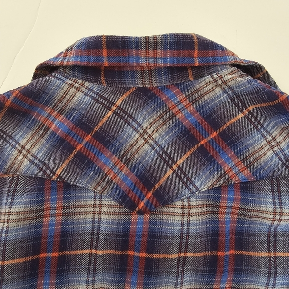 Wrangler Boys 10-12 shirt long sleeve Button down blue Plaid western 100% Cotton - Picture 7 of 10